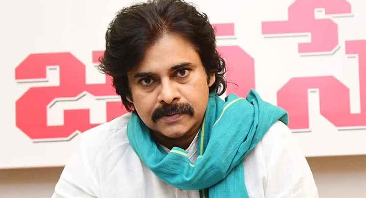 Pawan Kalyan : పాపం పవన్ కళ్యాణ్.. చివరికి గాజువాక కూడా లేకుండా చేసిన బీజేపీ !