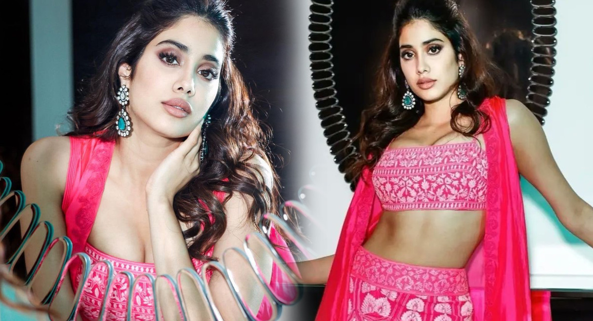 Janhvi Kapoor : ఉబికి వ‌స్తున్న ఎద అందాలు.. దాచుకోలేనంటున్న జాన్వీ క‌పూర్