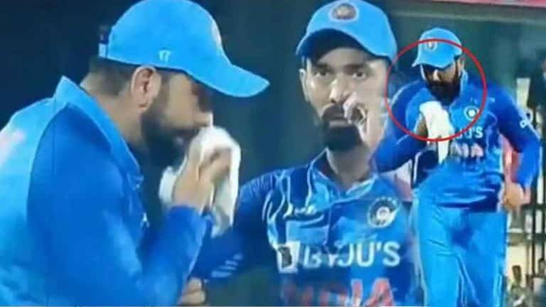 Rohit Sharma : రోహిత్ శ‌ర్మకి ఏమైంది.. ముక్కులో నుండి ర‌క్తం కారుతుండ‌డంతో ఆందోళ‌న చెందిన ఫ్యాన్స్