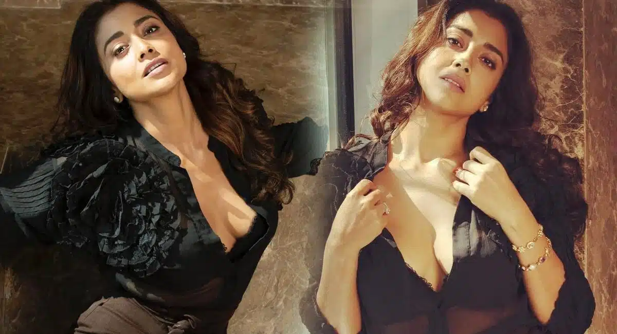 shriya saran latest pics viral on instagram