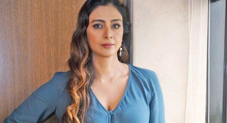 Tabu : మనసు మార్చుకున్న టబు.. ఈ ఏజ్‌లో రొమాంటిక్ మూడ్ ఏంటన్న నెటిజన్స్?