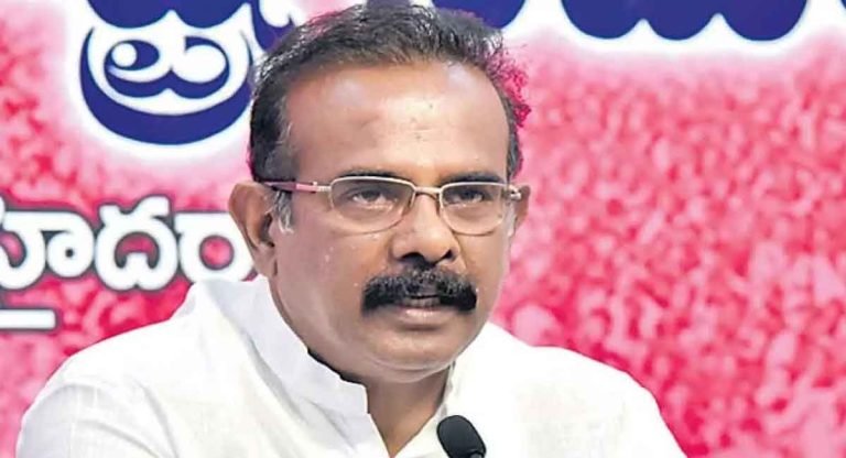 Boora Narsaiah Goud : మునుగోడు ఉపఎన్నికలో టీఆర్ఎస్ కు భారీ షాక్.. బూర నర్సయ్య గౌడ్ రాజీనామా.. షాక్ లో కేసీఆర్