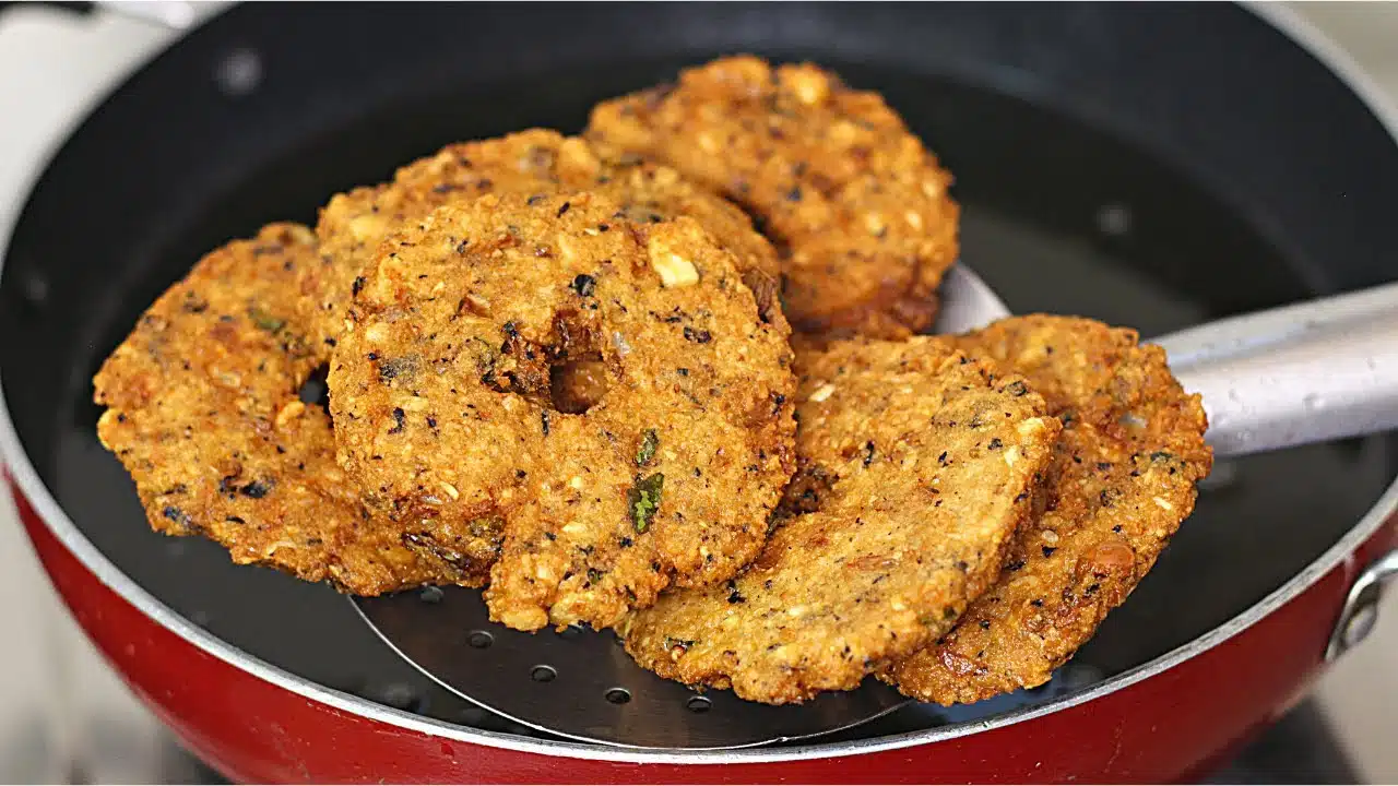 Alasanda Garelu Recipe in Telugu