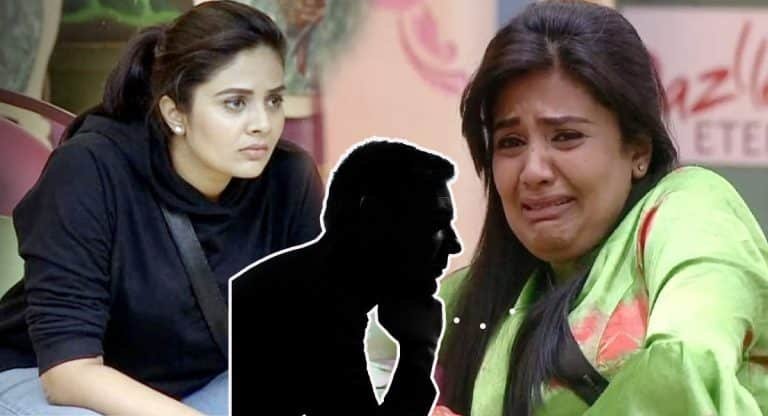 Sreemukhi : పెళ్లి పేరు చెబితే శ్రీముఖి అంత భయపడుతోంది అందుకేనా.. వాడు ఆ రేంజ్ లో టార్చర్ పెట్టాడా?