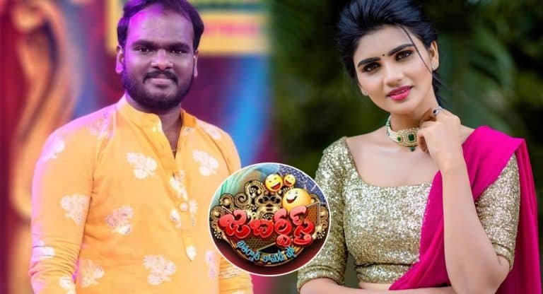 Jabardasth Varsha : ఇమ్మాన్యుయేల్ కారణంగా జబర్దస్త్ కు దూరమవుతున్న వర్ష… అసలు నిజం ఇదే…!