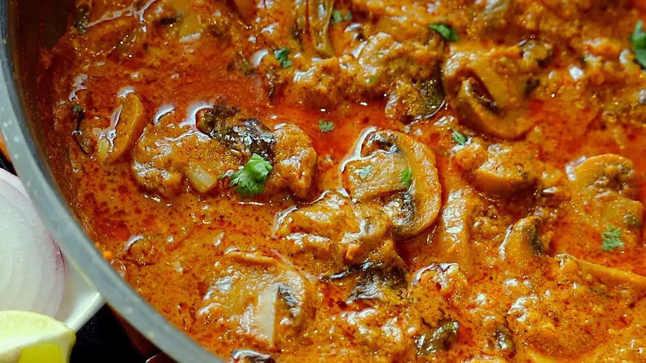 Mushroom Masala Gravy Curry Recipe in Telugu