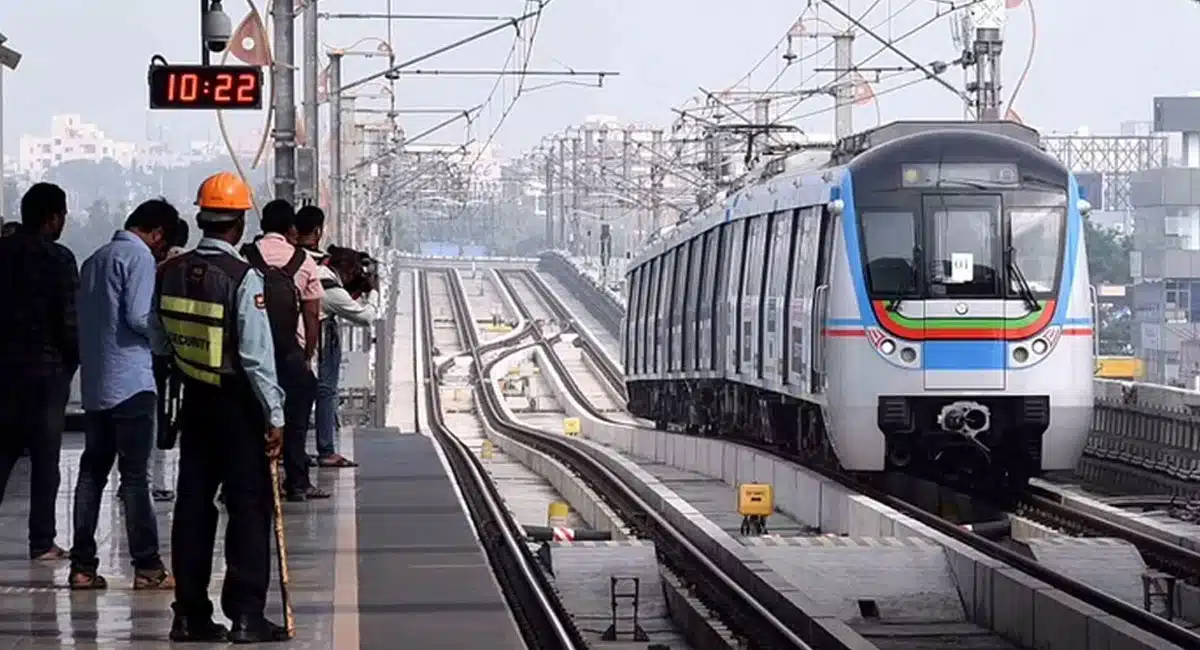 loyalty bonus to be paid to loyal customers in hyderabad metro rail