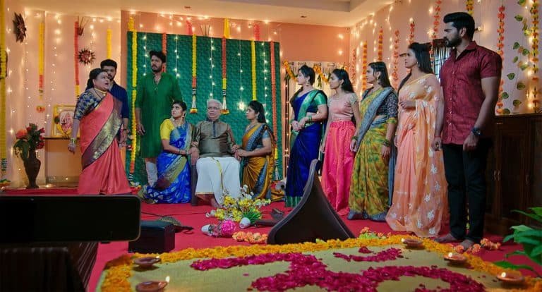 Intinti Gruhalakshmi 19 Nov Today Episode : పరందామయ్య టెన్షన్ తో ఆరోగ్యం పాడుచేసుకుంటాడా? తులసి మీద కోపంతో అనసూయ ఏం చేస్తుంది?