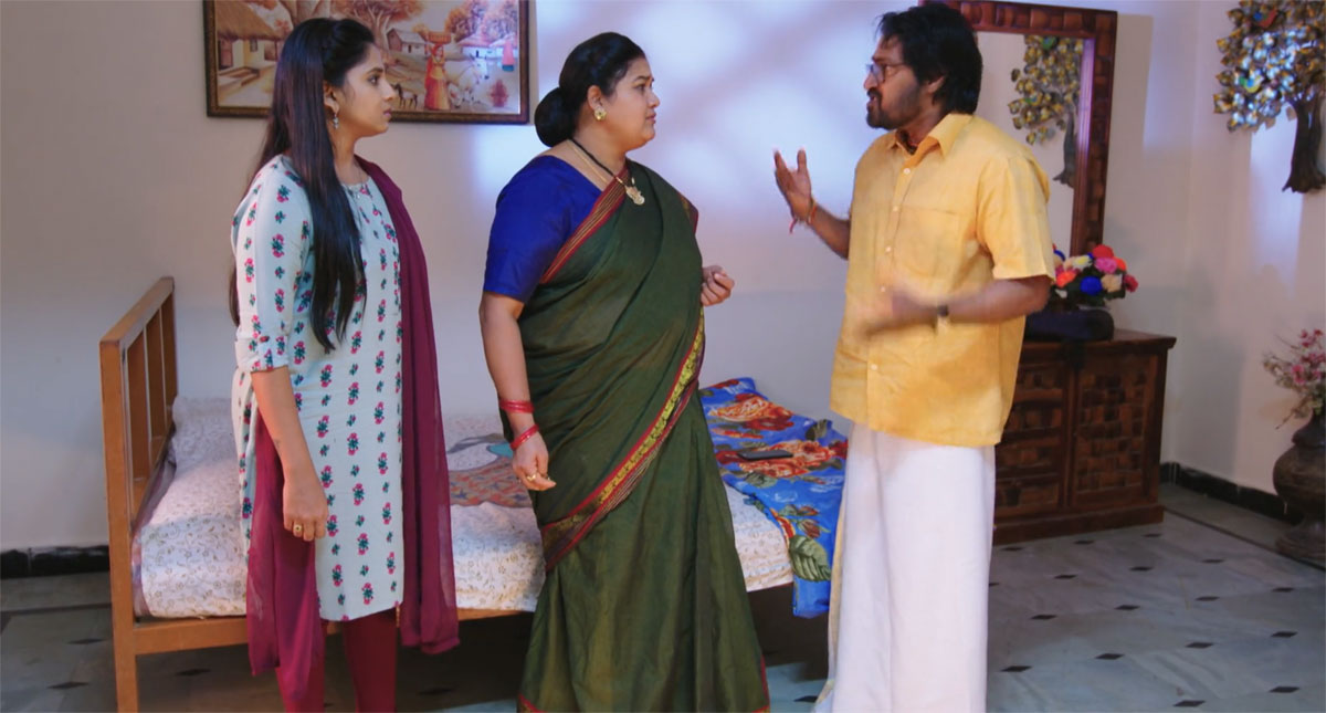 Guppedantha Manasu 27 Dec Today Episode : రాజీవ్ ను రంగంలోకి దింపిన దేవయాని.. చక్రపాణి ఇంటికి వచ్చి రాజీవ్ ఏం చేస్తాడు? వసు ఏం చేస్తుంది?