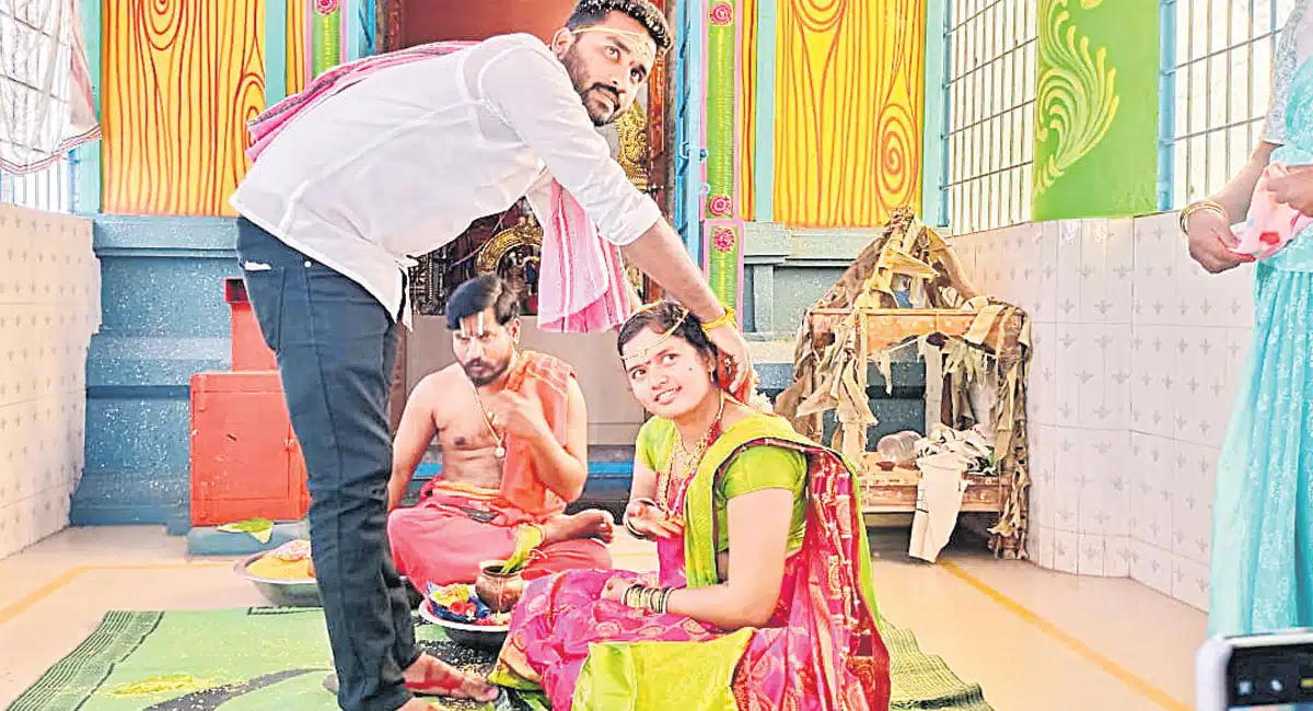 kidnap and love marriage drama in siricilla