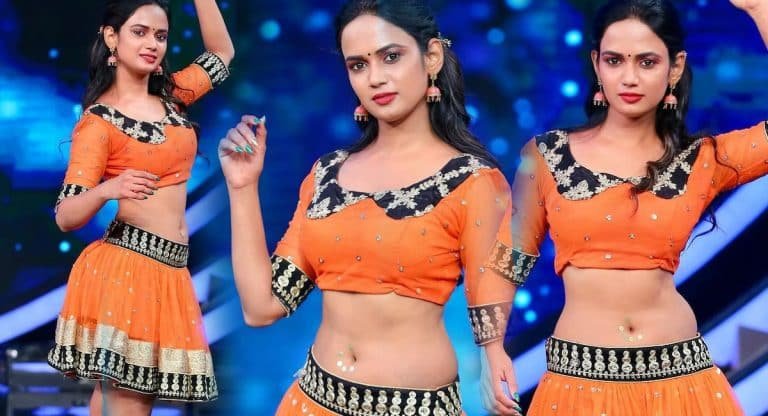 Ariyana Glory : నడుము అందాలతో రచ్చ రచ్చ చేస్తున్న అరీయాన .. పిక్స్ వైరల్ ..!!