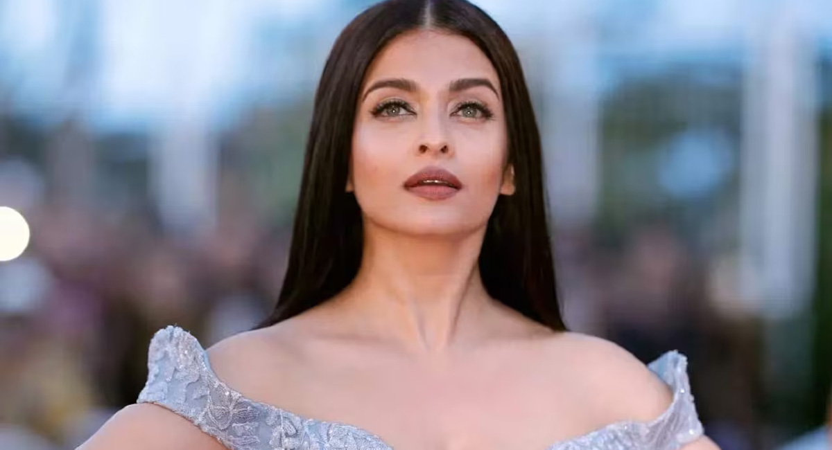 Aishwarya Rai : ఐశ్వర్య కి డబ్బు పిచ్చా.!? అందుకే ఇలా చేసిందా.!?