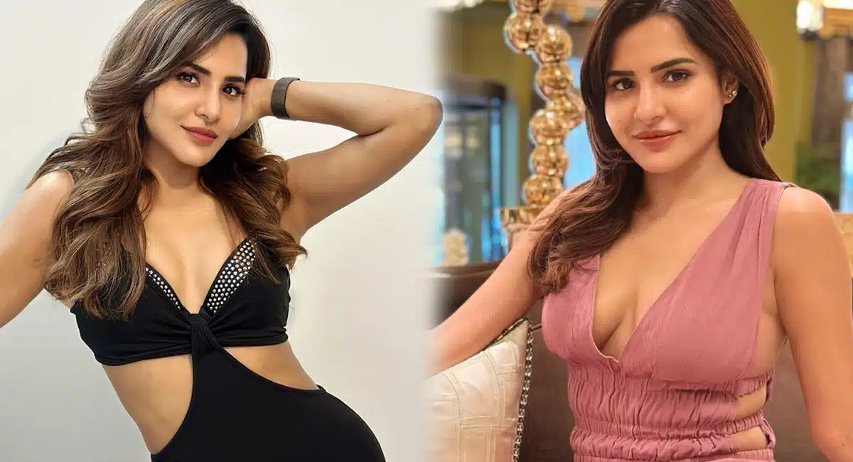 ashu reddy helping nature answer to trollers