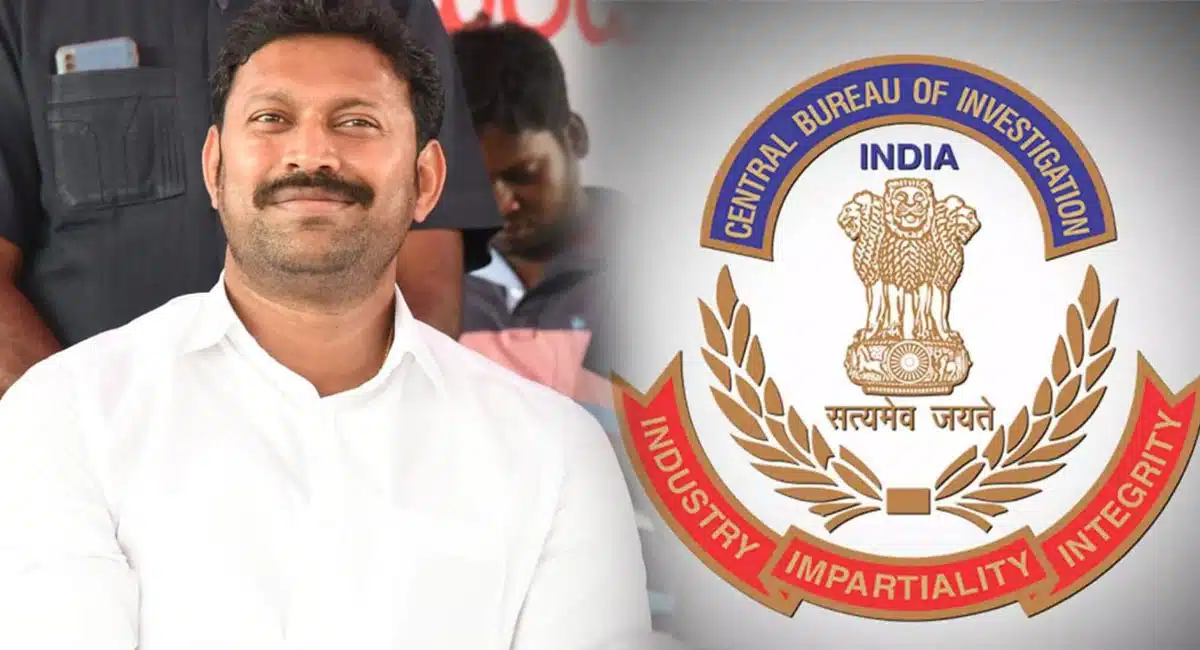 ys avinash reddy attends for cbi enquiry