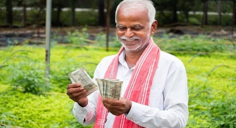 Good News : రైతులకీ గుడ్ న్యూస్.. కేంద్రం సంచలన నిర్ణయం.. ఎకౌంట్ లలో ₹8000..!!