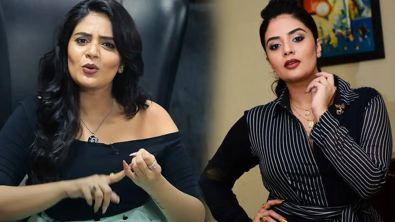 anchor sreemukhi gives clarity about her marriage