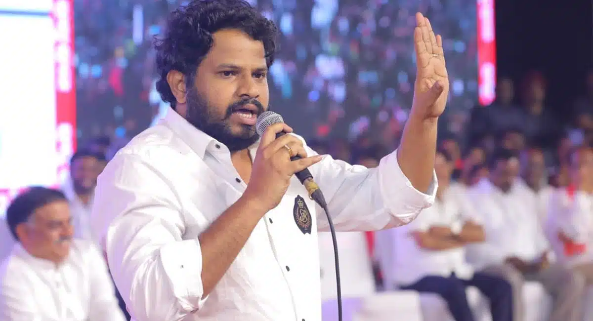 Hyper Aadi Superb Words About Pawan Kalyan, Mahesh Babu