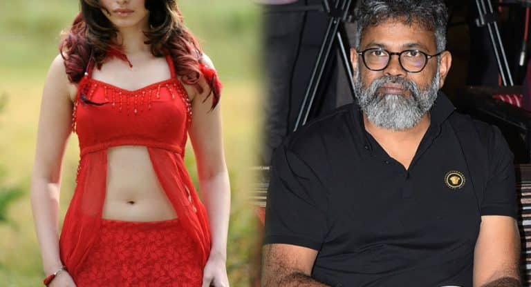 Sukumar : ఆ హీరోయిన్ బొడ్డు అంటే పడి చచ్చిపోతోన్న సుకుమార్.. ఫ్యూజ్ ఎగిరిపోయే సంఘటన జరిగింది..!
