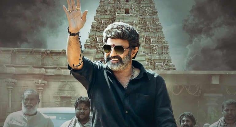 Veera Simha Reddy : షో కూడా ఆపేసారు.. బాలయ్య వీరసింహా రెడ్డి రచ్చ మామూలుగా లేదు .. వరల్డ్ రికార్డ్ కొట్టిన బాలయ్య ఫాన్స్
