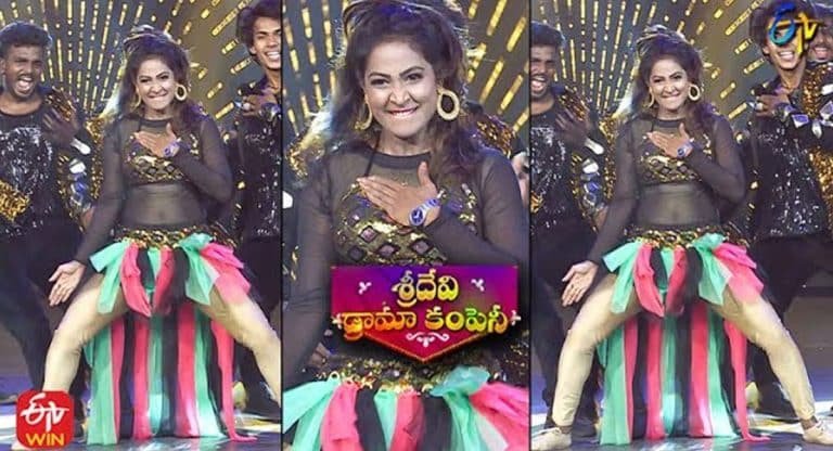 Pulsar Bike Jhansi : పల్సర్‌ బండి ఝాన్సీ ఇప్పుడు ఏం చేస్తుందో తెలుసా.. లక్‌ అంటే నిజంగా ఈమెదే
