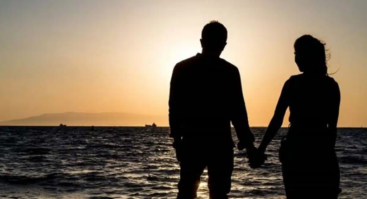 senior hero and heroine secret relati0nship in tollywood