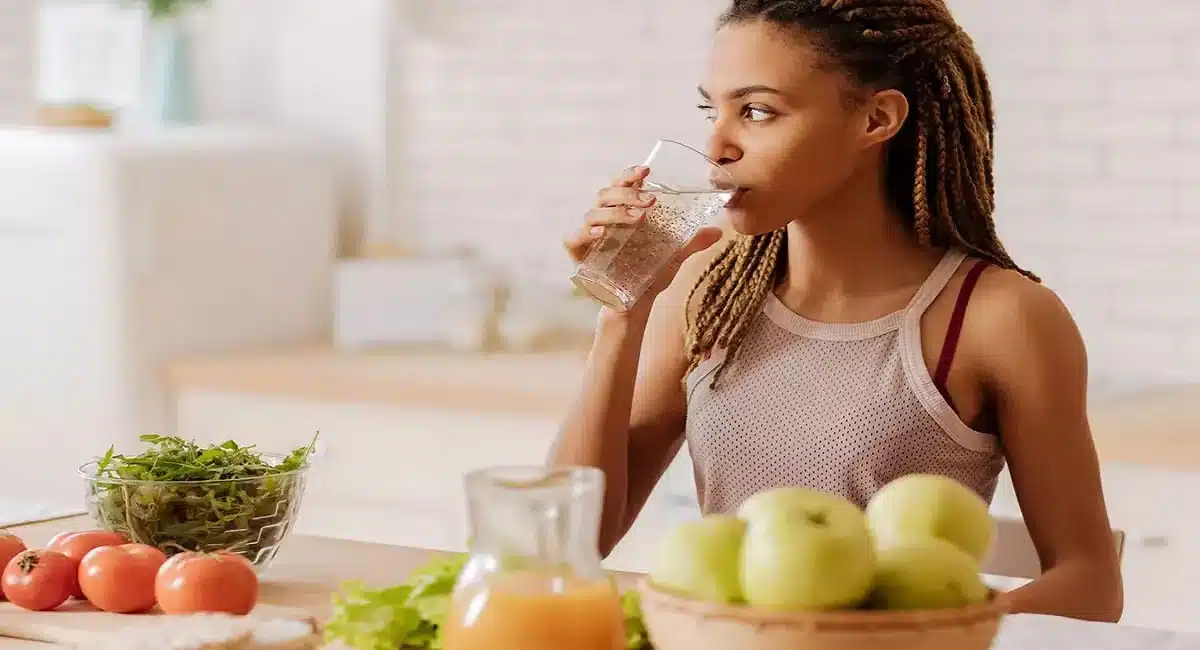 Health Tips Drinking water while eating food