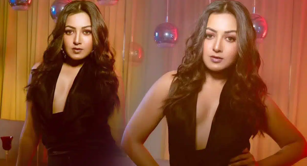 Catherine Tresa latest photos viral