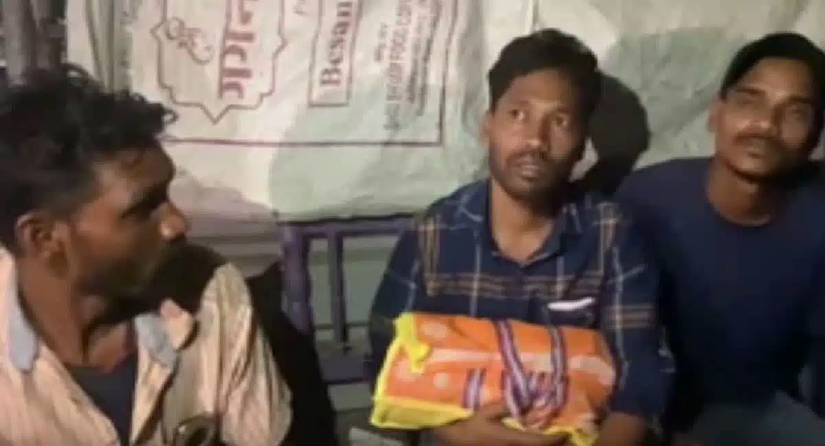 140 km journey by bus without money to move sons body
