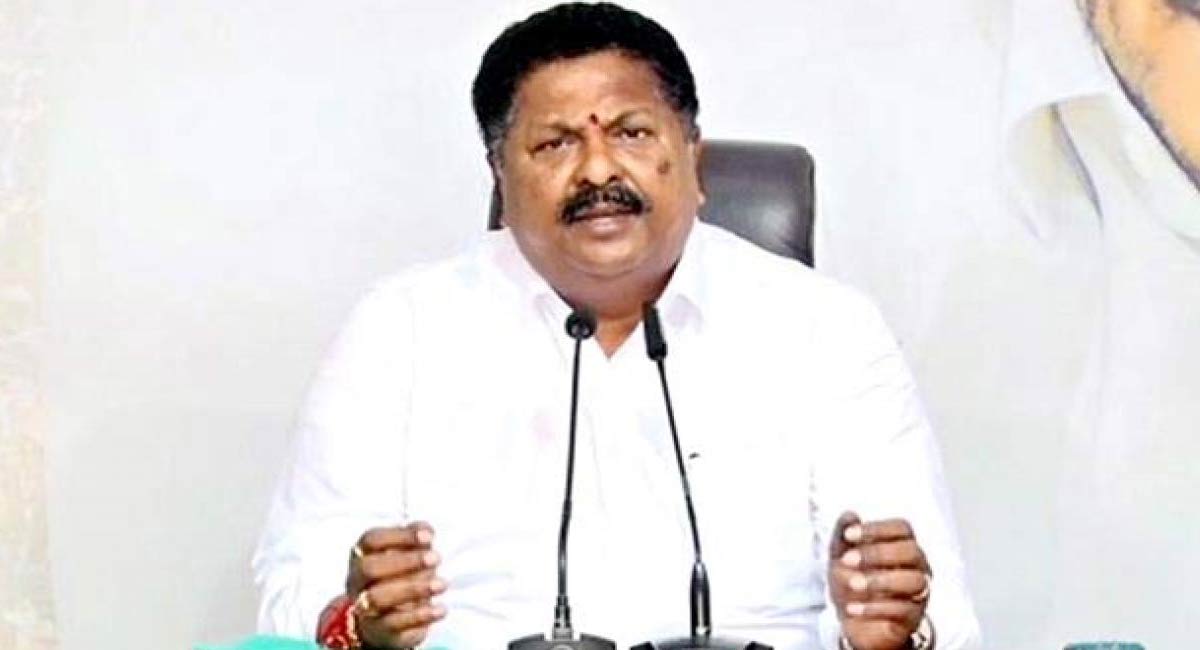 Minister Karumuri : మంత్రి కారుమూరి నేరుగా రంగంలోకి దిగాడు.. వాలంటీర్లకి కొండంత అండగా..!