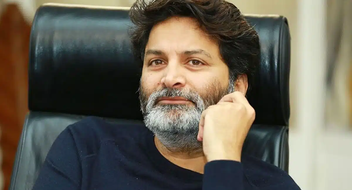 Pawan Kalyan fans fire on Trivikram
