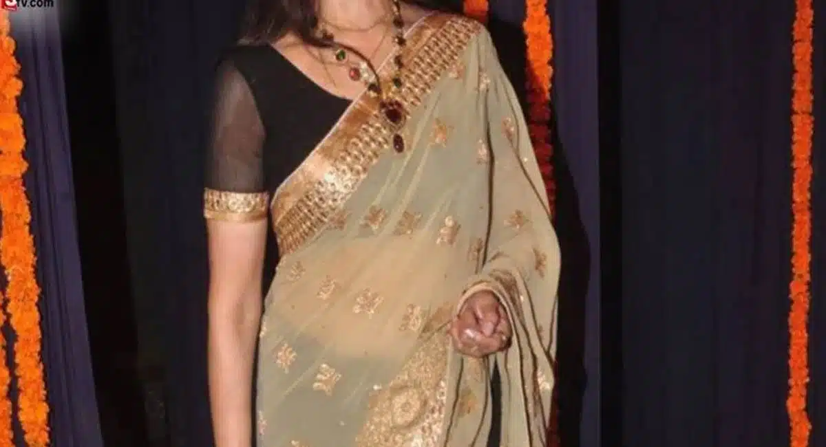Bollywood Actress comments on A Hero