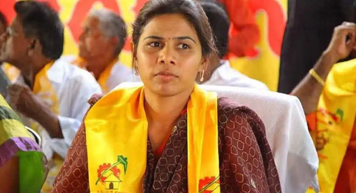 bhuma akhila priya resigns from tdp
