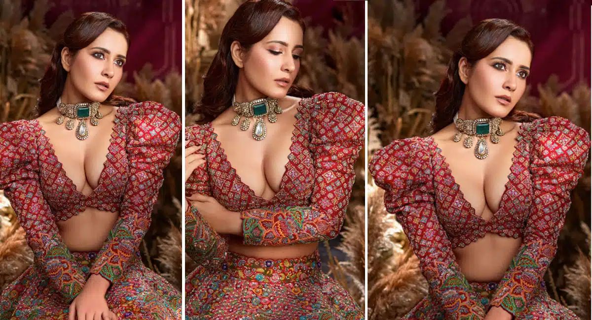 Rashi Khanna top beauty photos