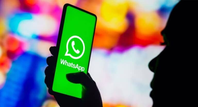 WhatsApp : వాట్సాప్ యూజర్లకు బ్యాడ్ న్యూస్ .. వచ్చే నెల నుంచి వాట్సాప్ బంద్..!