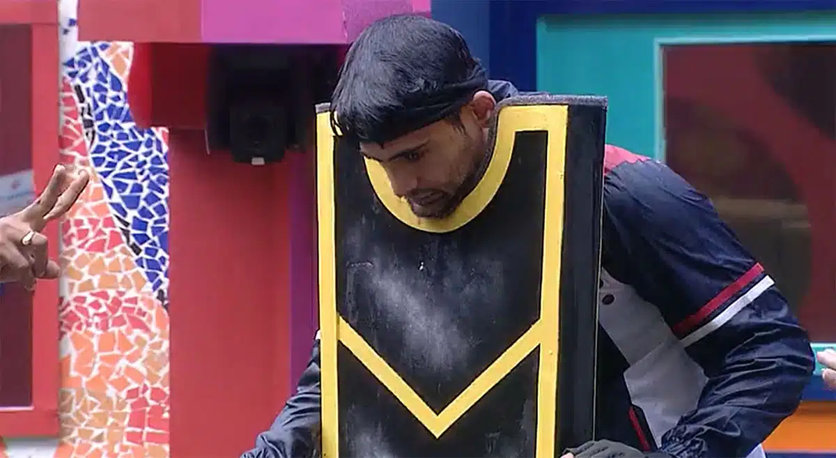 prince yawar wins the contender task in bigg boss 7