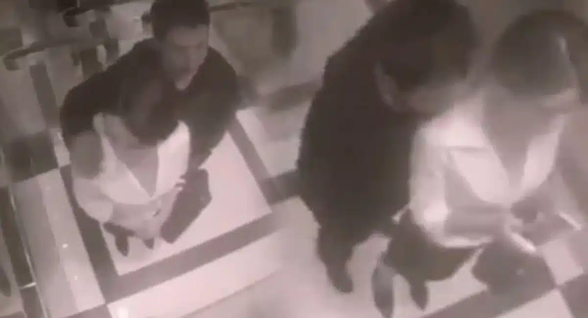 Viral Video Young women slapped young boy in lift