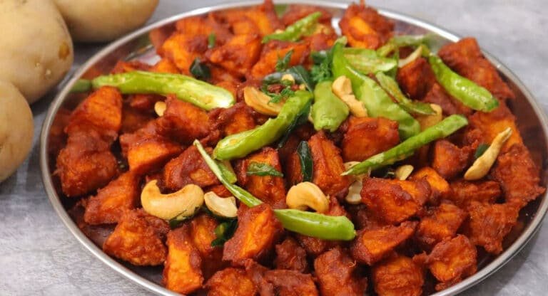 Aloo 65 Recipe : ఆలు 65 ఇలా చేయండి.. రెస్టారెంట్ స్టైల్ లో లాగా కరకరలాడుతూ భలే ఉంటాయి…!