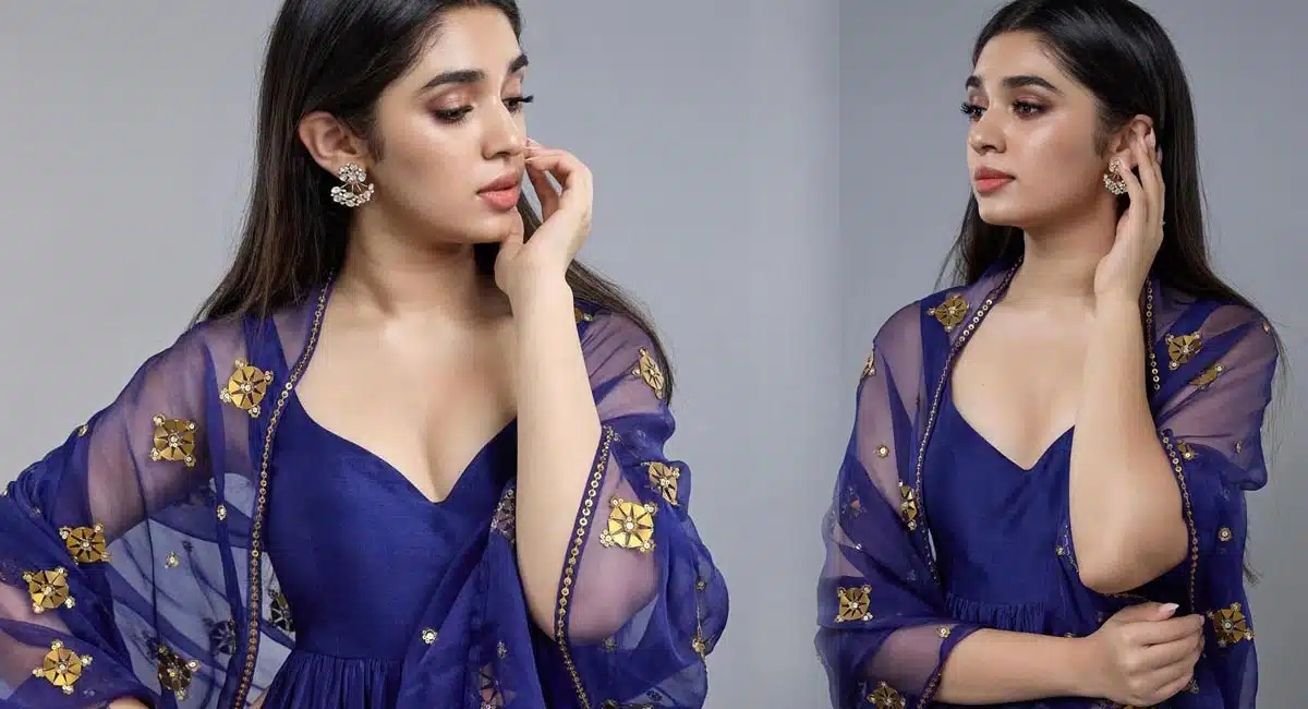 Krithi Shetty : కృతి శెట్టి దీపావ‌ళి స్పెష‌ల్.. ఈ అందాల‌కు దాసోహం అంటున్న నెటిజ‌న్స్‌..!