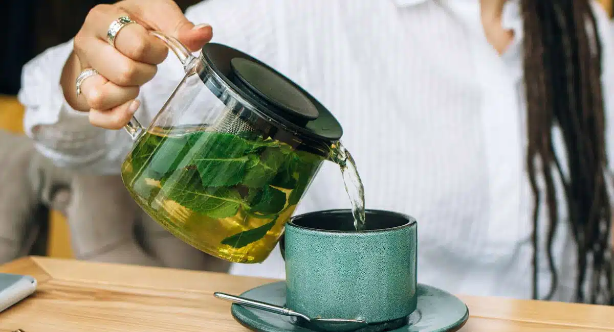 Green Tea : ఈ గ్రీన్ టీ తాగితే బరువు ఈజీగా తగ్గుతారు.. కానీ ఇలా చేస్తేనే...!