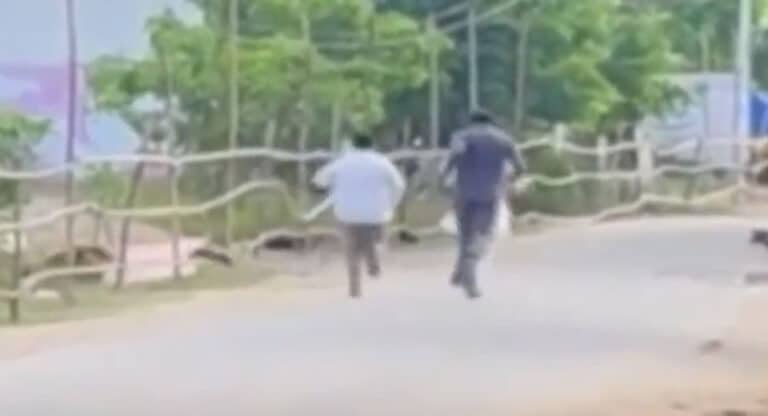 Komatireddy Rajagopal Reddy : ర్యాలీ హడావుడిలో పడి నామినేషన్ వేయడం మరిచిపోయిన కోమటిరెట్టి.. చివరి నిమిషంలో ఎలా పరిగెత్తాడో చూడండి