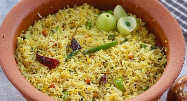 Amla Pulihora Recipes : రోగనిరోధక శక్తిని పెంచి జుట్టు, చర్మాన్ని ఆరోగ్యంగా చేసే కమ్మనైన ఉసిరికాయ పులిహోర…!