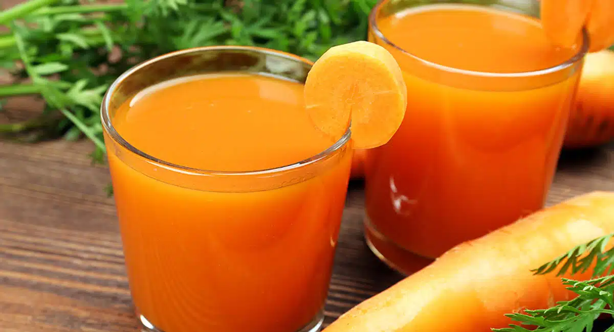 Carrot Juice : శీతాకాలంలో ఈ జ్యూస్ తాగితే.. 80 ఏళ్ల వరకు గుండె జబ్బులు అనేవి రానే రావు...
