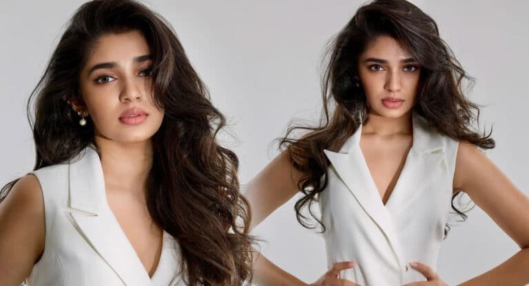 Krithi Shetty : క్యూట్ స్మైల్‌తో ప‌డేస్తావా బేబ‌మ్మా.. కృతిశెట్టి వైర‌ల్ పిక్స్‌..!