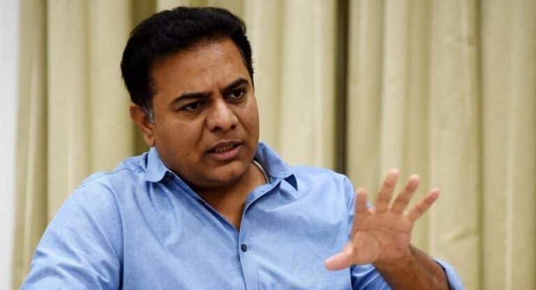 KTR : లోక్‌స‌భ‌కు కేటీఆర్ పోటీ చేస్తారా..? లోకల్ పరిస్థితి ఏంటి మరి ..?!