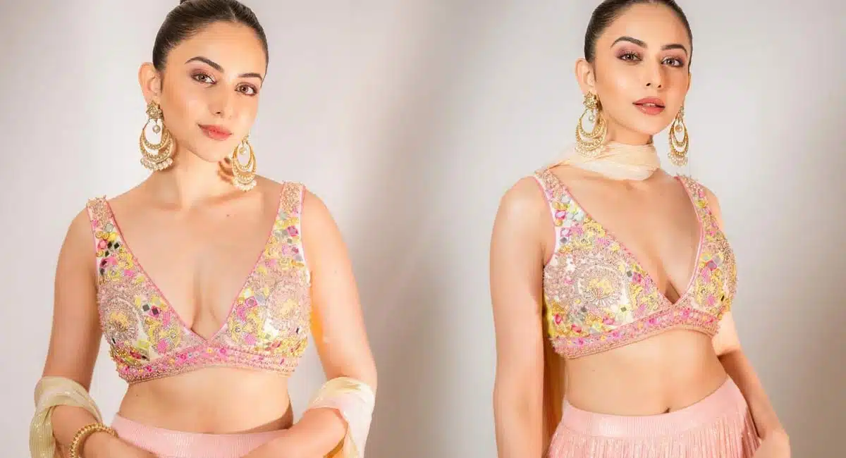 Rakul Preet Singh : స్కిన్‌క‌ల‌ర్ డ్ర‌స్‌లో ర‌కుల్ ప్రీత్ సింగ్ అందాలు అద‌రహో.. వైర‌ల్ పిక్స్‌..!