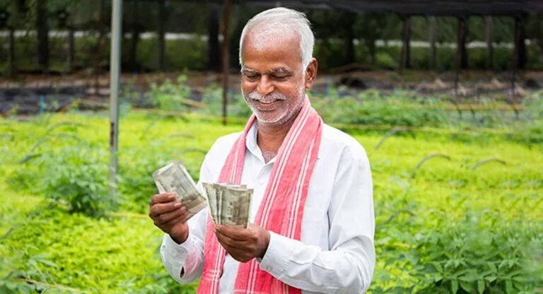Good News : పెన్షన్ దారులకు శుభవార్త .. రూ. 210 కడితే నెలకు రూ.5000 పెన్షన్..!