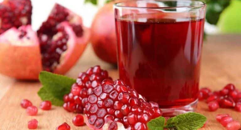 Pomegranate Juice : ఈ జ్యూస్ ఒక్కటి చాలు.. మీ గుండె ఎన్నేళ్లయినా భద్రంగా ఉంటుంది…!