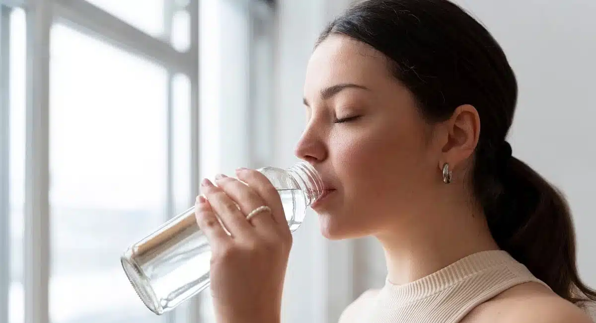 Water Side Effects : నీళ్లు ఎక్కువగా తాగుతున్నారా..? ఇది కూడా ప్రమాదమెనట... జాగ్రత్త...!