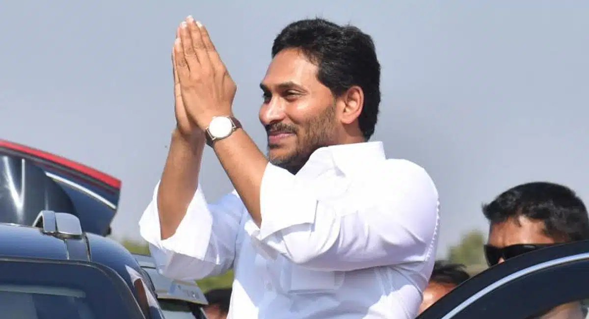 Raghu Babu : జ‌గ‌న్ పాల‌న‌ని ఆకాశానికి ఎత్తేసిన ర‌ఘుబాబు.. మా ఇంట్లో ప‌నివారు ఎంతో సంతోషంగా ఉన్నారు..!