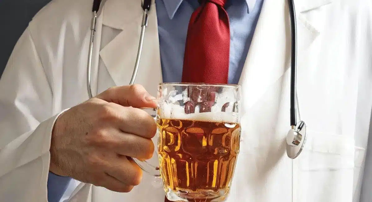 Drinking Beer : మద్యం లవర్స్ కి శుభవార్త... బీర్ తో బోలెడు ప్రయోజనాలట.. ఈ ఎండల్లో చిల్ అవ్వడానికి బెస్ట్ డ్రింక్..!